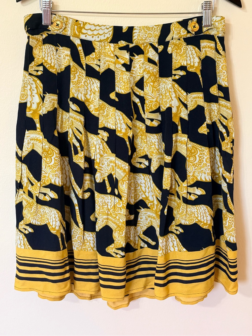 Maeve Black and Mustard Printed Pleated A-Line Skirt
